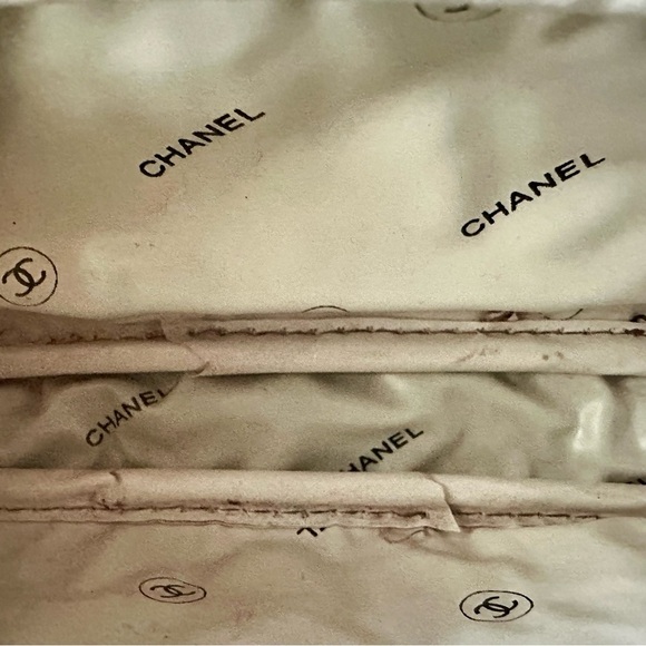 Authentic CHANEL canvas beauty pouch vintage rare - Picture 8 of 13